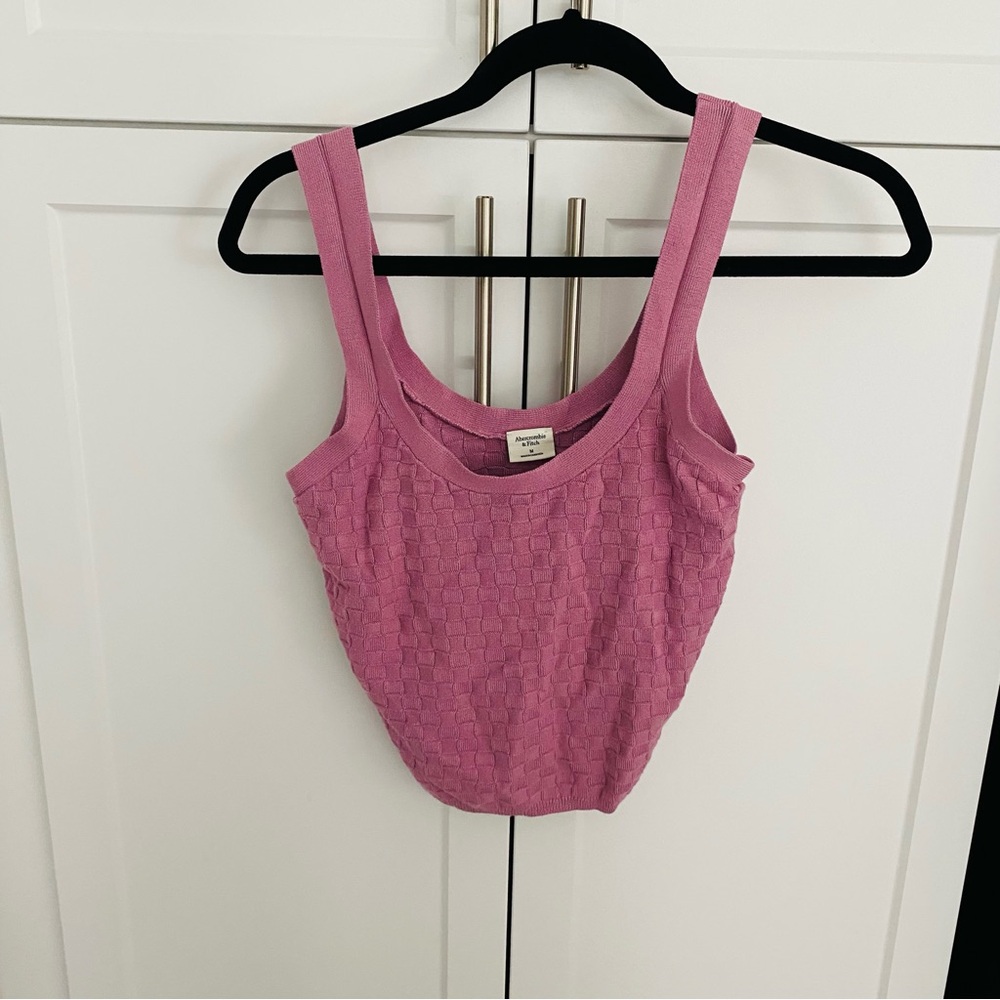 Abercrombie and Fitch women’s medium purple top knitted